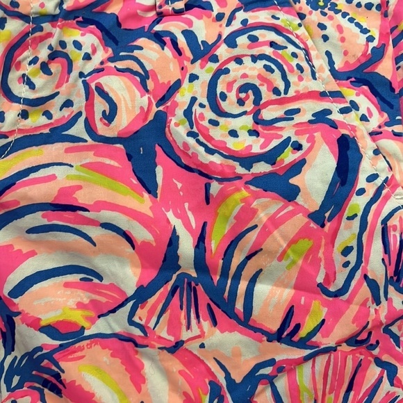 Lilly Pulitzer // The Callahan 5” Short Seashell Print - Picture 6 of 6